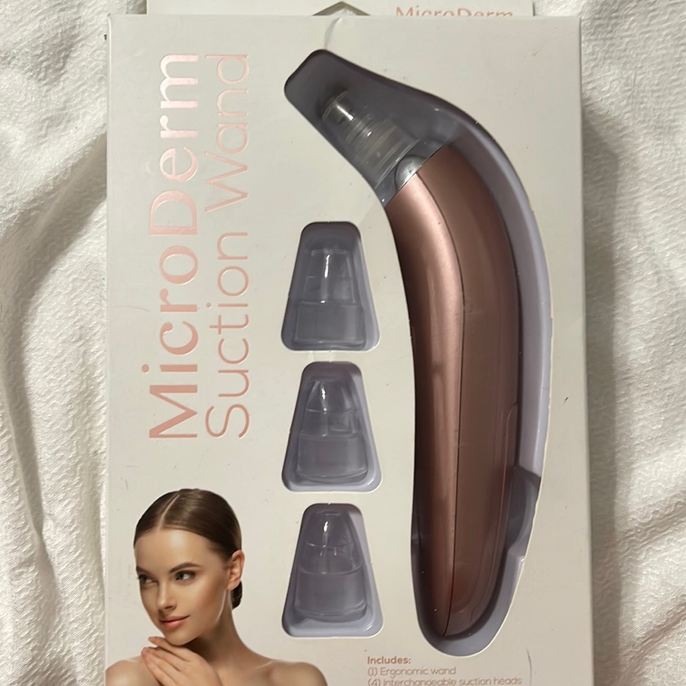 Skincare - Nord + Bare suction wand.